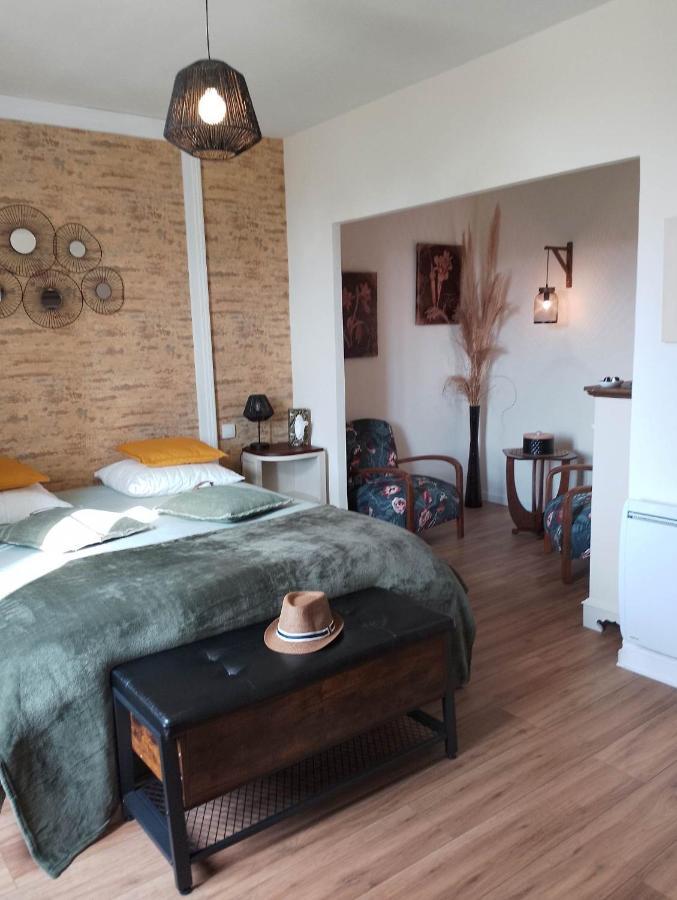 La Menardiere Serenitatis Chambre D'Hotes Petit Dejeuner Compris Corseul Eksteriør bilde
